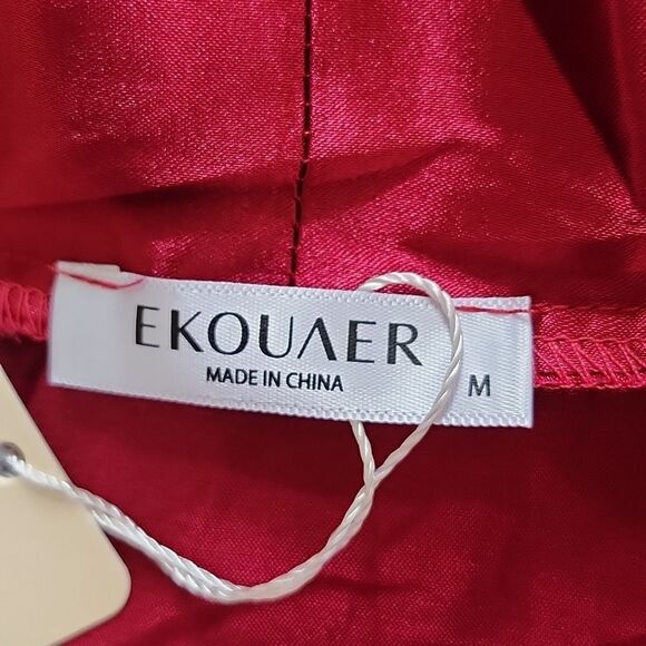 New Robe - Picture 4 of 4